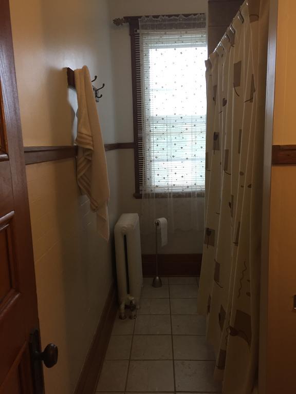 Le Petit Chateau Montebello B&B Номер фото