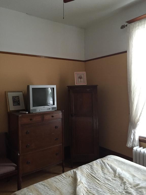 Le Petit Chateau Montebello B&B Номер фото